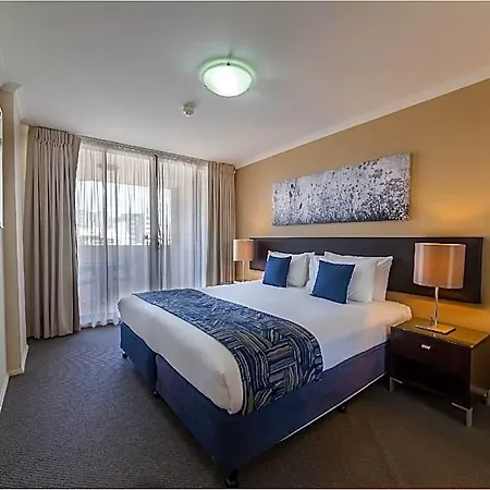 Aparthotel West End 4*