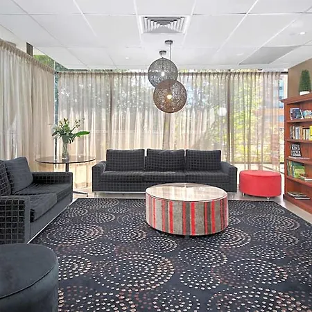 Aparthotel Summit 4*