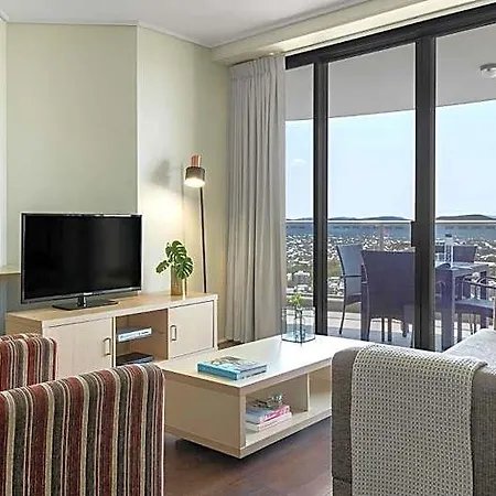 Oaks Aurora Aparthotel