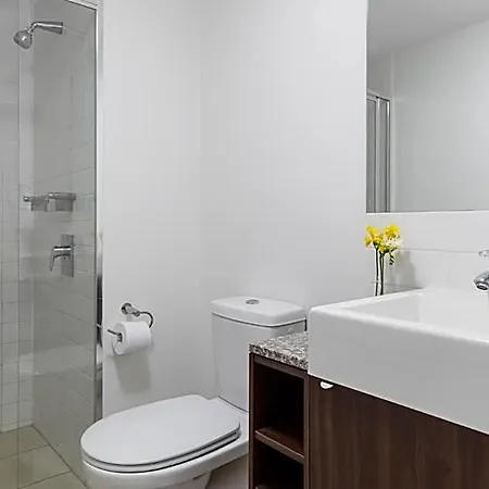Oaks Aurora Aparthotel 4*