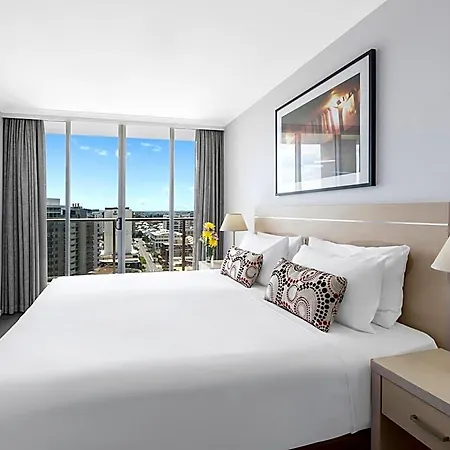 Oaks Lexicon Aparthotel