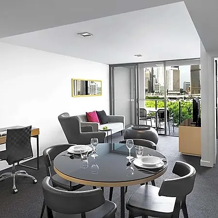 Mantra South Bank Hotel