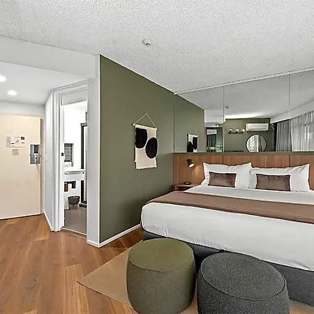 Tower Mill 4*