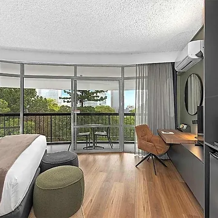 Hotel Tower Mill 4*