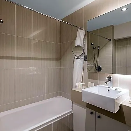 Diana Woolloongabba Brisbane