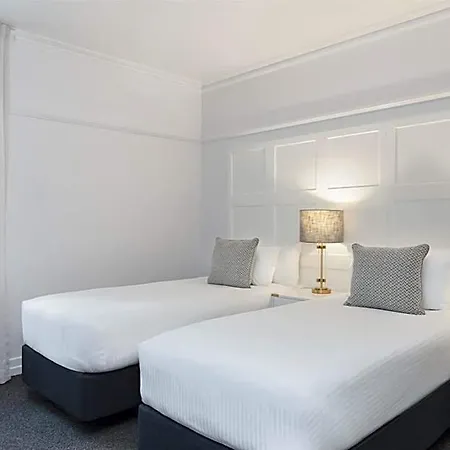 Adina Anzac Square 5*