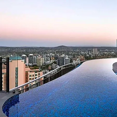 Spire Residences By Cllix 5*