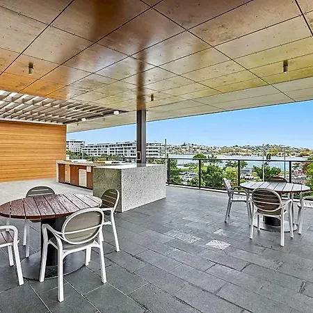 Apartment Newstead Modern 2-storey - Q *