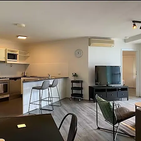 South Bank Serviced Hotel 2*