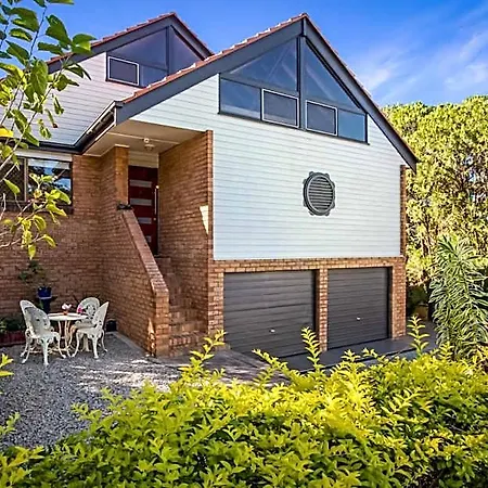 Spacious, Serene Bne Loft 2*