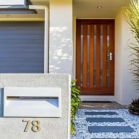 Charming 3br House In The Heart Of Dakabin Hotel