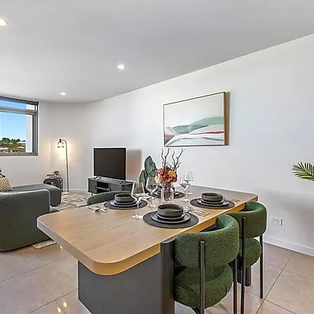 Apartment 3br Family - King Beds, Parking & Views Brisbane