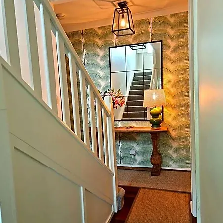 Edward New Fam Bed & Breakfast Brisbane