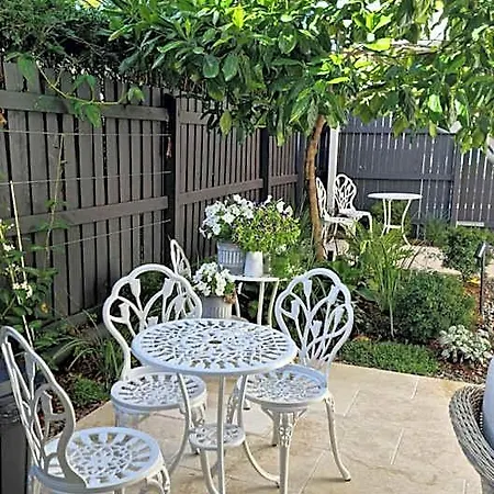 Bed & Breakfast Edward New Fam 4*