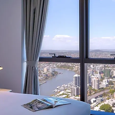 Meriton Herschel Street, 5* Brisbane