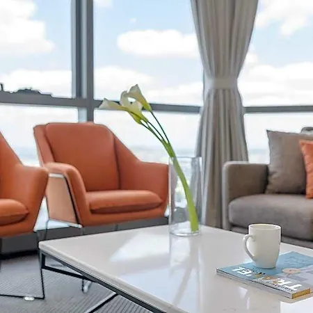 Meriton Herschel Street, 5* Brisbane