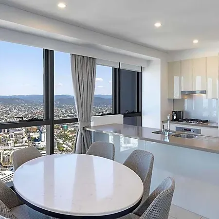 Hotel Meriton Herschel Street, 5*