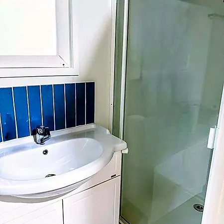 Prout Road Retreat Hotel 2*