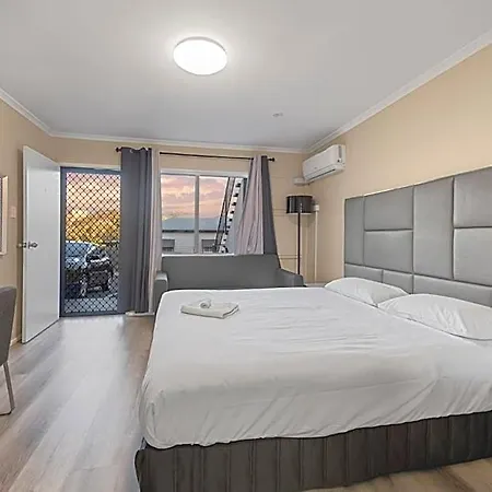 Motel S1