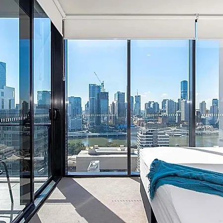 Aparthotel Serain Residences On Merivale Street 3*