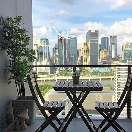 Aparthotel Serain Residences On Merivale Street 3*