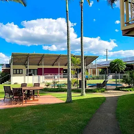 Oxley Motor Motel 4*