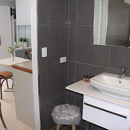 Paperbark 5* Brisbane