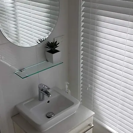 Bed & Breakfast Paperbark 5*