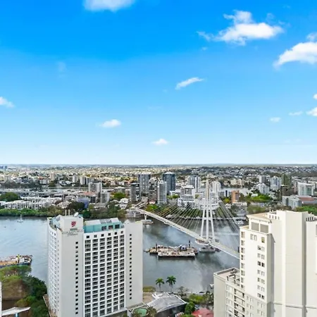 Luxury 1 Bedroom Retreat In With Pool And Gym Brisbane