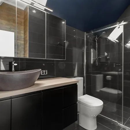 Holiday home Kozyguru | Spring Hill | 2 Bed 2.5 Bath