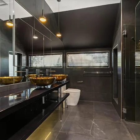 Kozyguru | Spring Hill | Cosy 1 Bed1bath * Brisbane