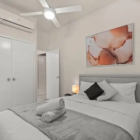 Kozyguru | Spring Hill | 2 Bed 2.5 Bath Holiday home *