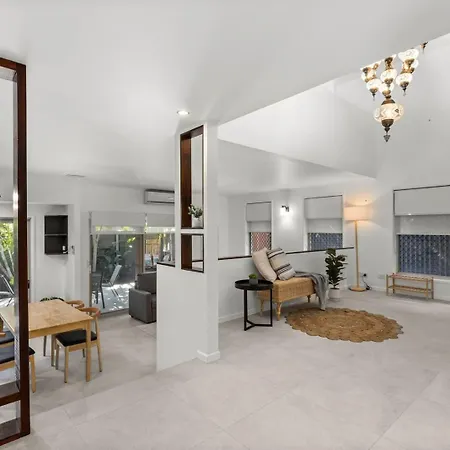 Kozyguru | Spring Hill | Cosy 1 Bed1bath * Brisbane
