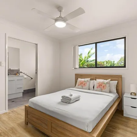 Holiday home Kozyguru | Mt Gravatt East | 3 Bed Home Brisbane