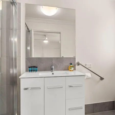 Kozyguru | Mt Gravatt East | 3 Bed Home Holiday home *