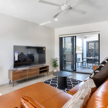 3br Floor With Parking, Ev Friendly & Views South