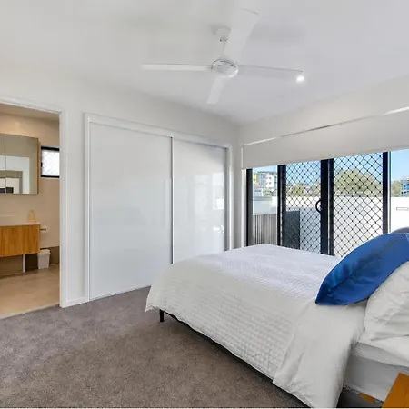 3br Floor With Parking, Ev Friendly & Views South Brisbane
