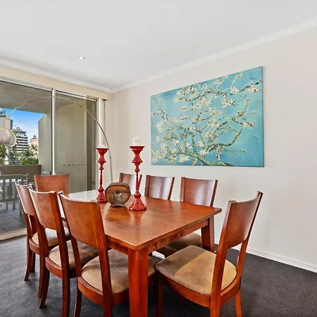 Stylish Escape Free Parking For 2 Walk To Cbd