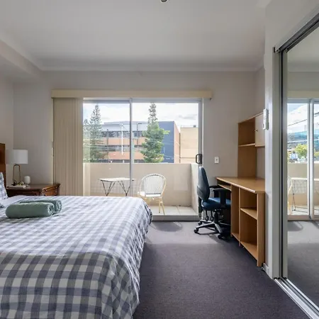 Stylish Escape Free Parking For 2 Walk To Cbd Brisbane