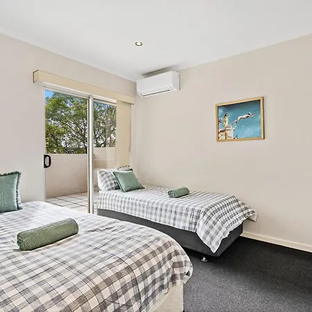 Stylish Escape Free Parking For 2 Walk To Cbd Apartment *