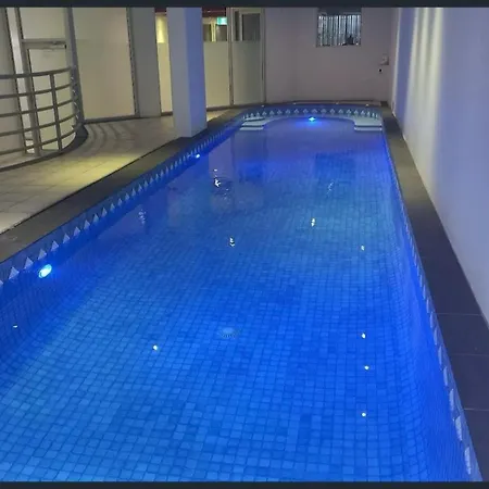 Apartment Stylish Escape Free Parking For 2 Walk To Cbd