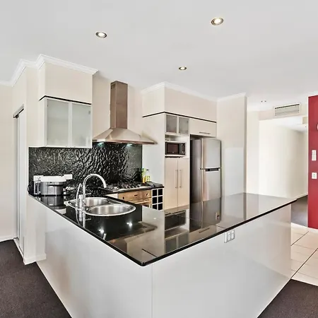 Stylish Escape Free Parking For 2 Walk To Cbd Brisbane