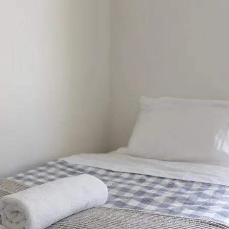 Stylish Escape Free Parking For 2 Walk To Cbd Apartment Brisbane