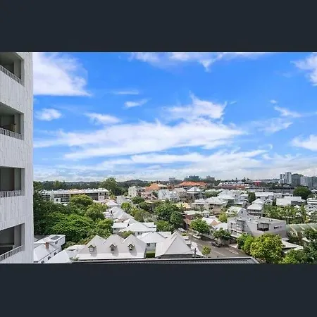 Apartment Bright Cbd 2 Bedroom Resort-style Escape Brisbane