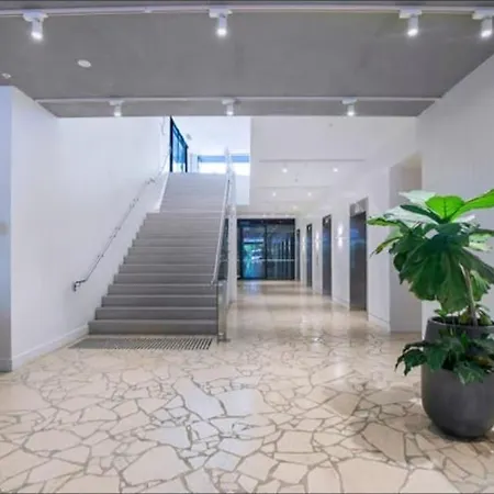 Apartment Bright Cbd 2 Bedroom Resort-style Escape Brisbane