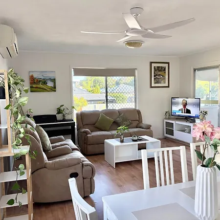 Guest house Welcome To Your Leafy Retreat In Graceville Brisbane