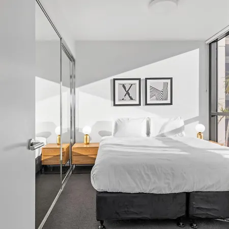 Apartment Cityside One Bedroom Getaway In South *