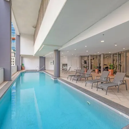 Luxury 2 Bedroom Retreat With Pool And Gym Access Apartment