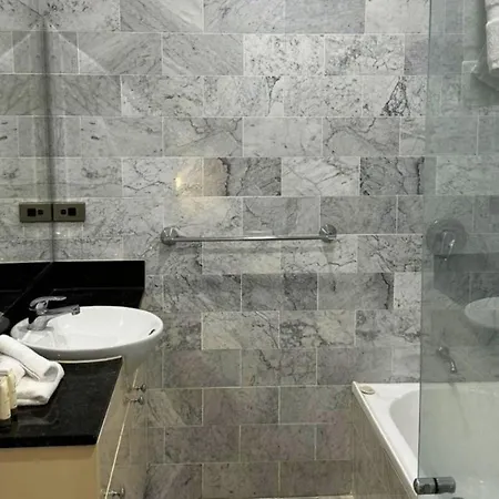 Sophisticated 3br At
