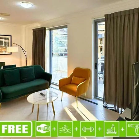 Luxury 2 Bedroom Retreat With Pool And Gym Access Apartment Brisbane